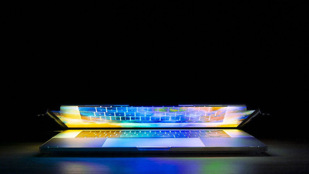 Laptop leuchtet